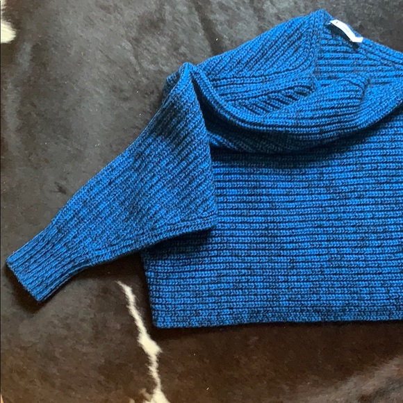 Sweater Time - Picture 4 of 4